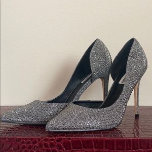 Steve Madden Crystal pumps